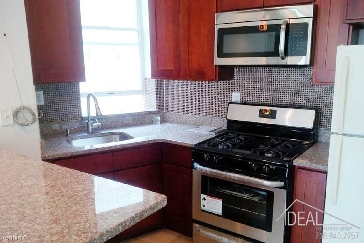 Building Photo - 303 Ditmas Ave
