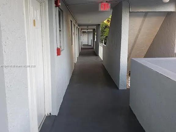 Building Photo - 9355 Fontainebleau Blvd