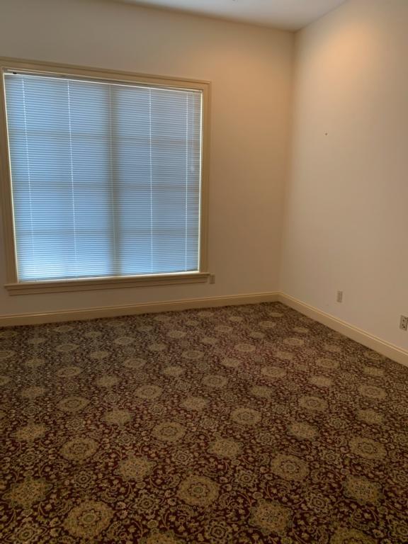 Foto del edificio - 10964 Buckley Hall Rd
