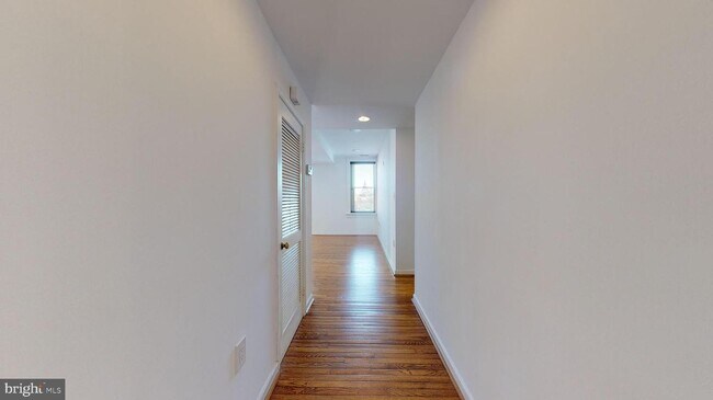 Foto del edificio - 1918 18th St NW