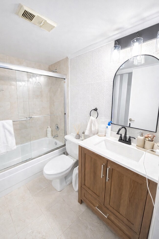 Foto del edificio - 540 Brickell Key Dr