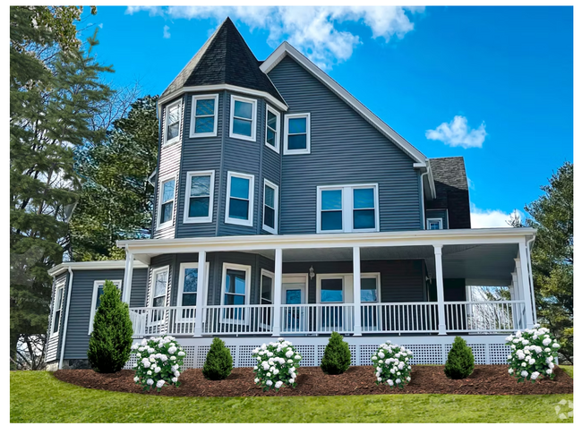 Building Photo - 659 South St