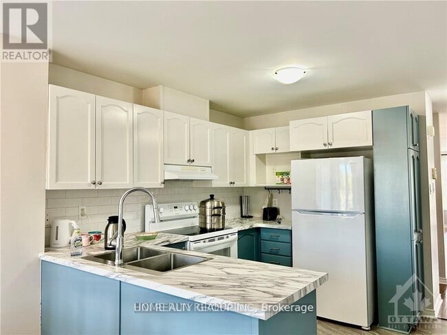 Building Photo - 840 Longfields Dr