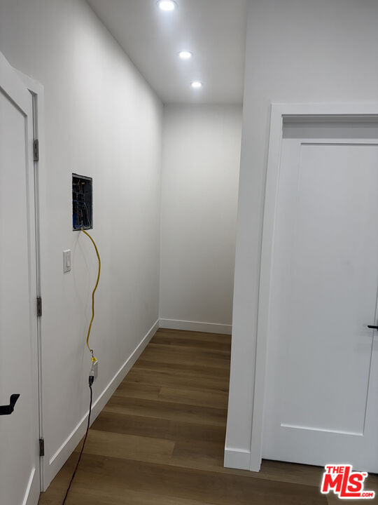 Foto del edificio - 1047 Irolo St