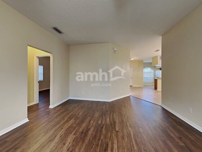 Building Photo - 10814 Peppersong Dr