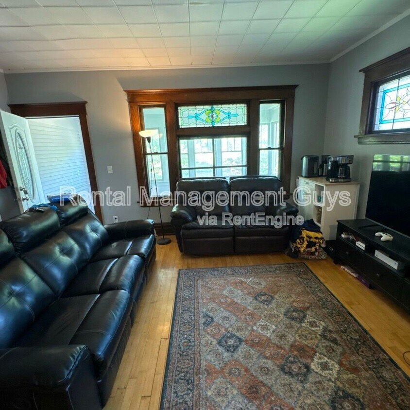 Primary Photo - 1140 Dayton Ave