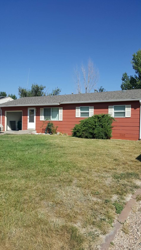 Foto principal - 3412 Montrose St