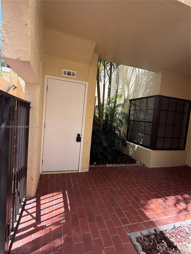 Building Photo - 8819 SW 130th Pl