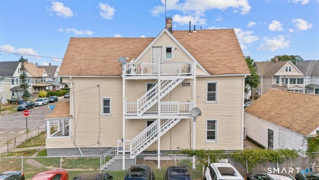 Foto del edificio - 725 Beechwood Ave