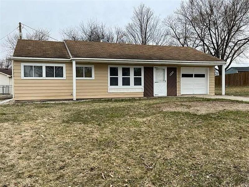 5619 Nuckols Ct, Indianapolis, IN 46237 House Rental in Indianapolis