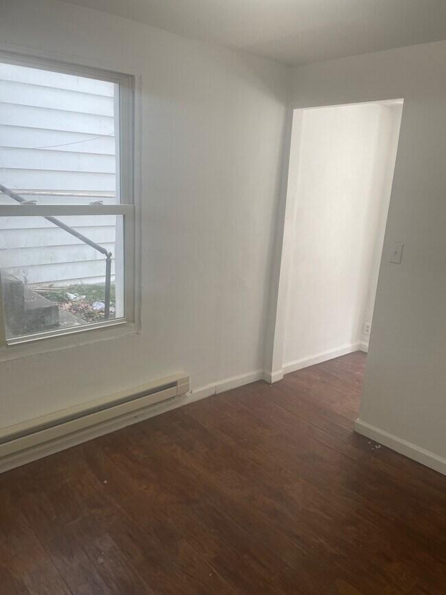 Foto del edificio - 1615 Lynn Ave