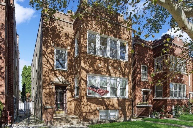 Foto del edificio - 4724 W Schubert Ave