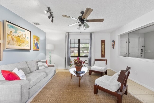 Foto del edificio - 5128 Lido St