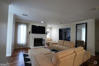 Building Photo - 3 Normandy Ct