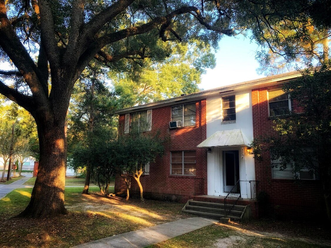 Foto principal - 3344 Carol Dr