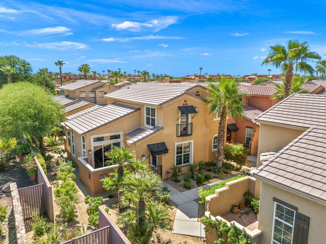 Foto principal - 52050 Rosewood Ln