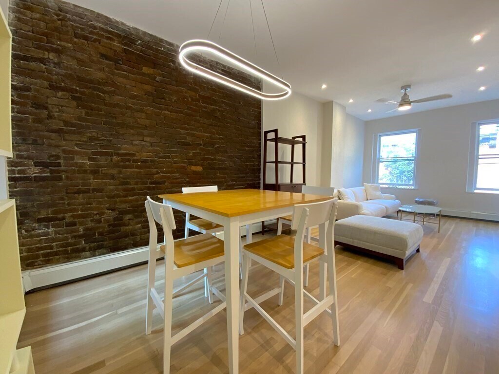 Foto principal - 43 Irving St