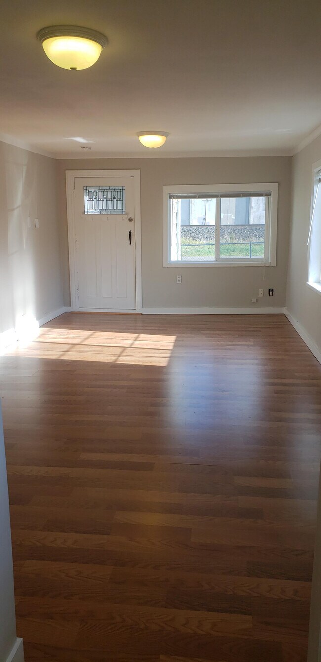 Foto del edificio - 831 1st Ave N