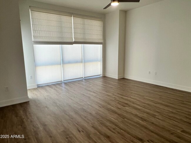 Foto del edificio - 5315 E High St