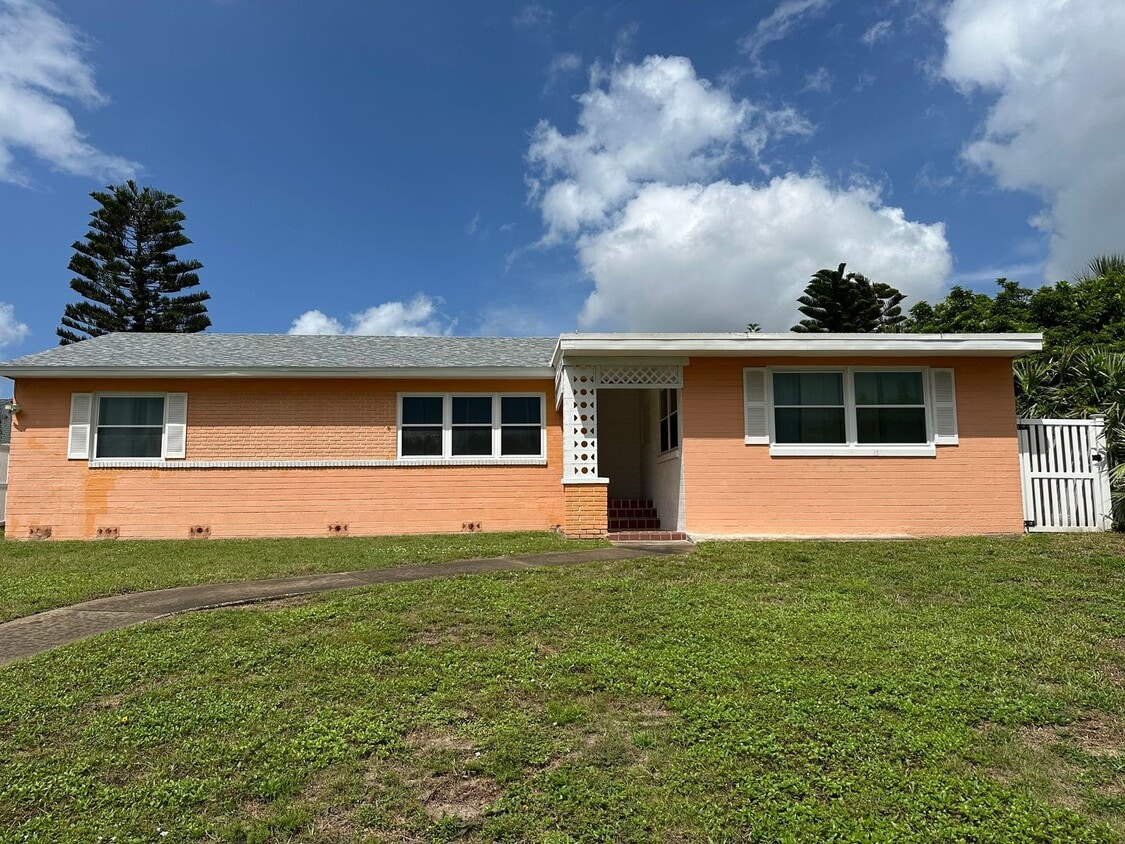 Primary Photo - 3-Bedroom, 2-Bath Home Just Steps from the...