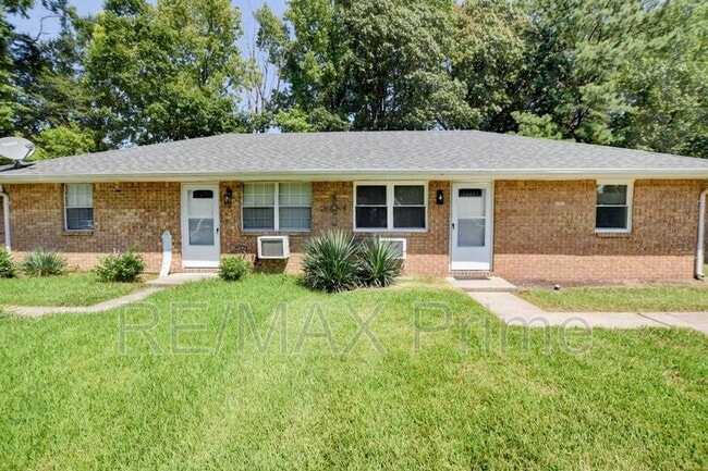 Building Photo - 1302 Linden Ave