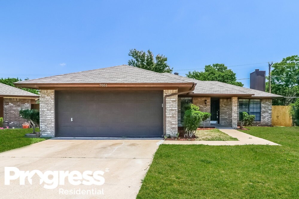 7051 S Meadow Dr E, Fort Worth, TX 76133 House Rental in Fort Worth
