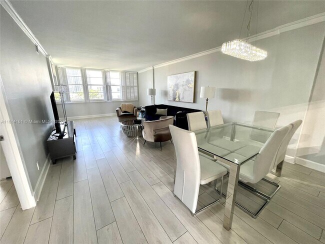 Foto del edificio - 3181 S Ocean Dr