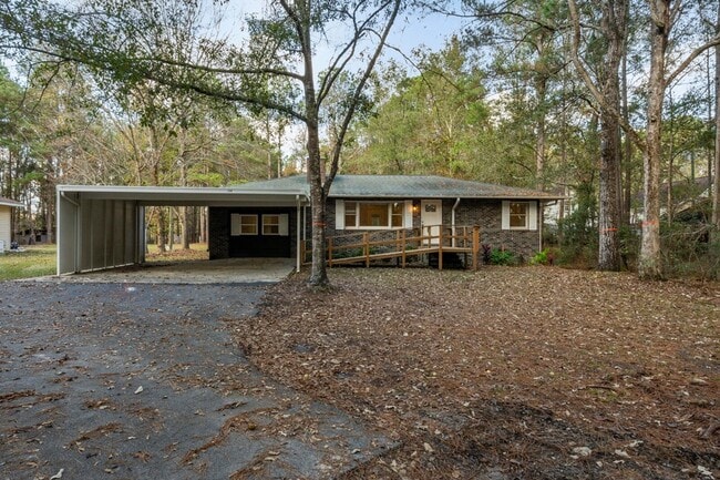 Building Photo - 298 Summerset Ln