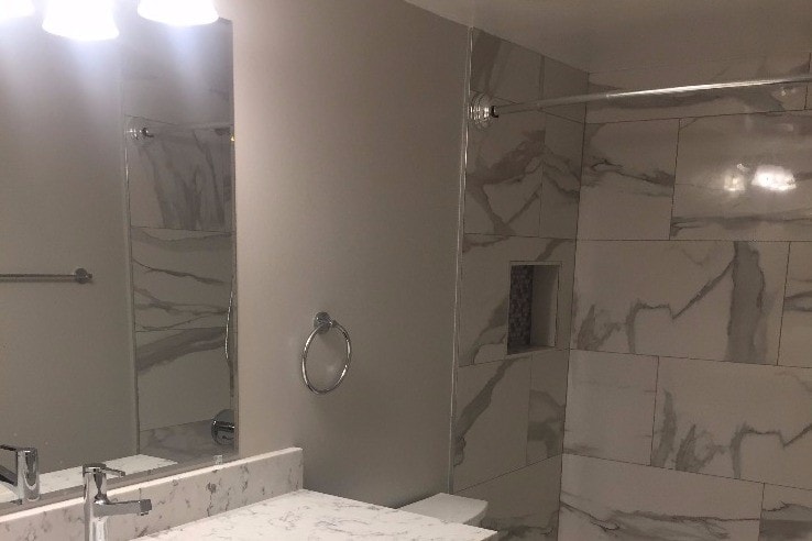 gorgoreous bath - 1800 Old Meadow Rd