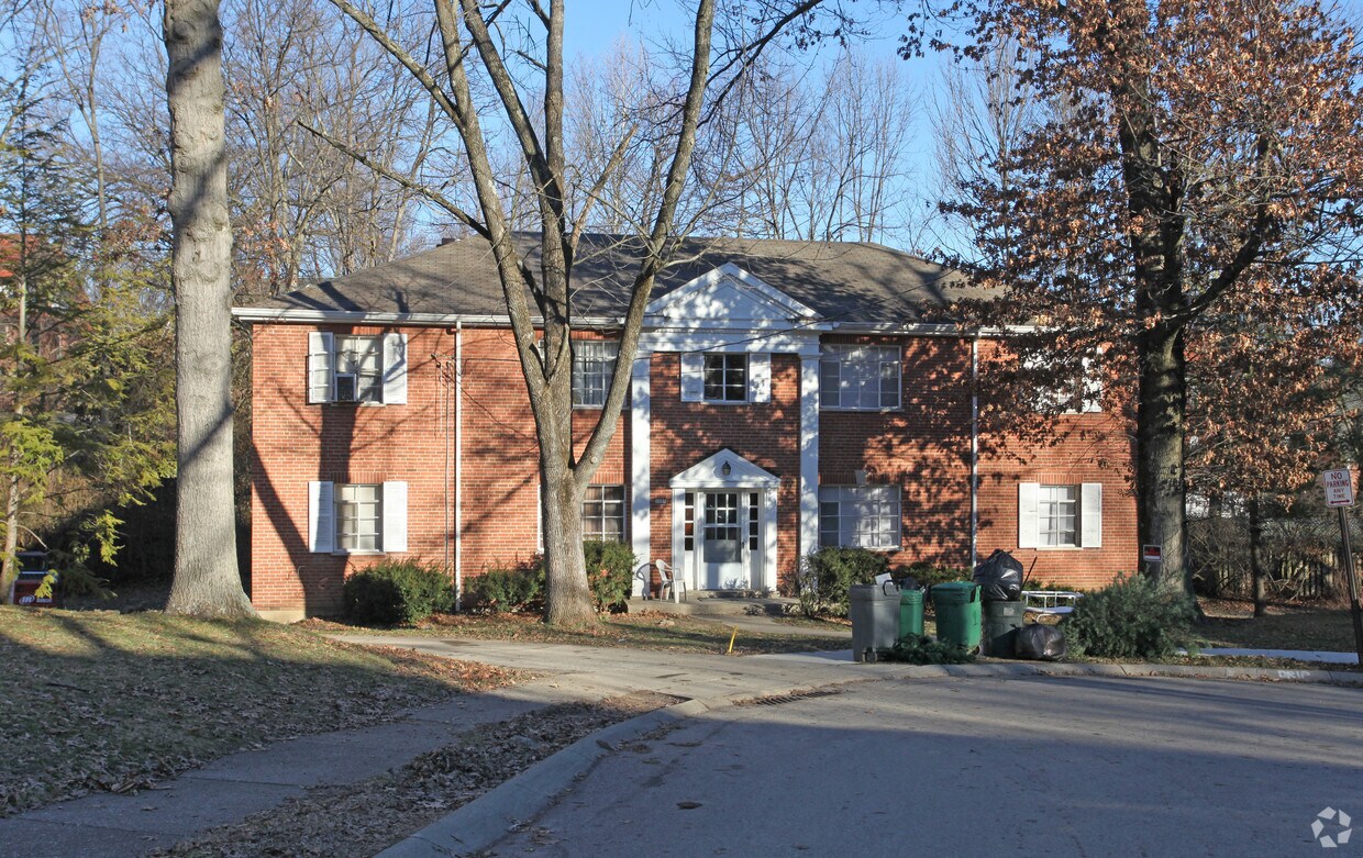 Building Photo - 3525 Hazelwood Ave