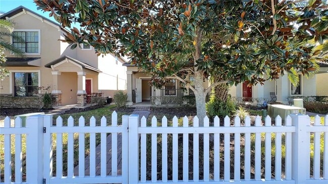 Building Photo - 13040 Overstreet Rd