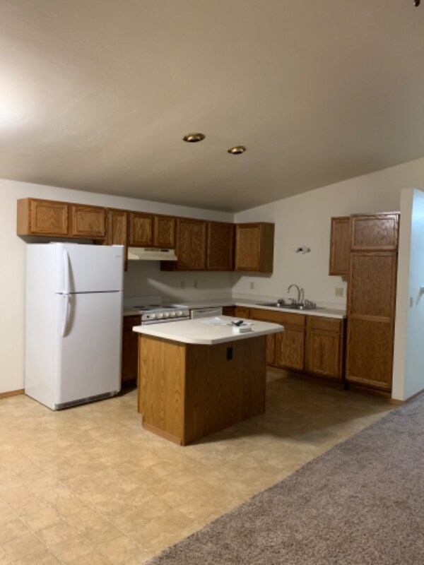 Building Photo - 903 Taylor 1,075 3 Bdr