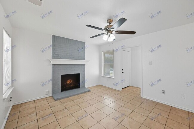 Building Photo - 3407 Republic Dr