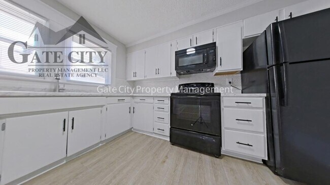Foto del edificio - 1105 Adams St