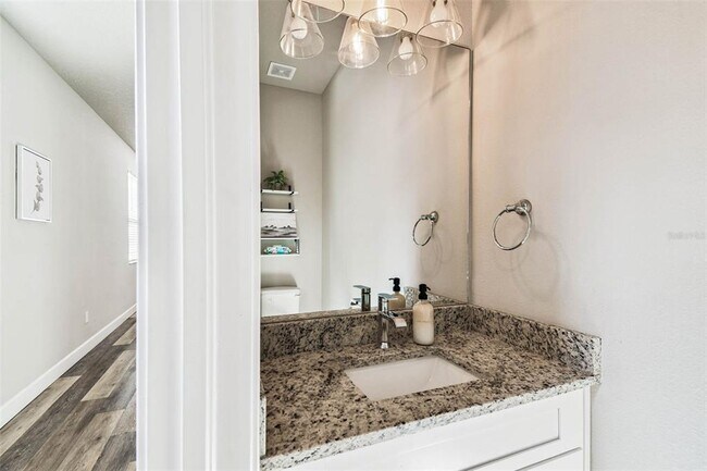 Building Photo - 3902 W Everett Ave