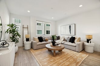Building Photo - 172 Uptown Cir