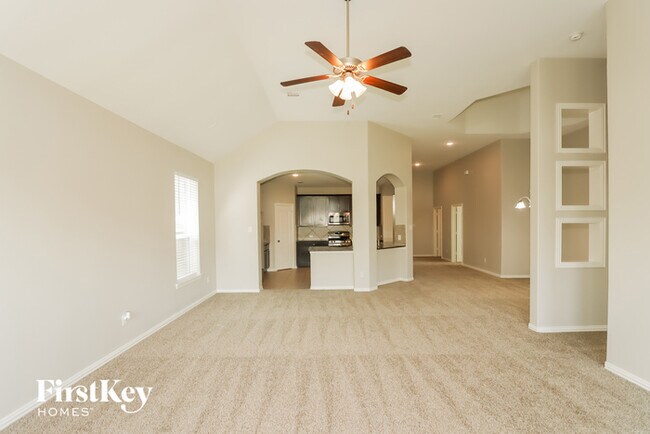 Building Photo - 318 Burgundy Dr