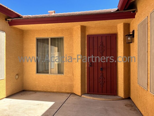 Building Photo - Three Bedroom in Tangerine Crossing