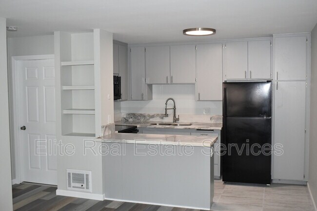 Foto del edificio - 6376 Rancho Mission Rd