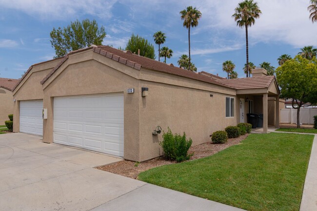 Foto del interior - SINGLE STORY HOMES INSIDE GATED COMMUNITY ...