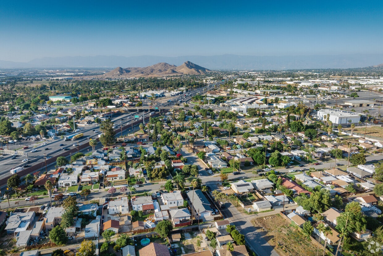 Riverside city image