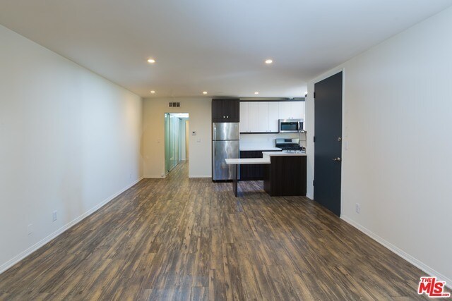 Building Photo - 622 Westmount Dr