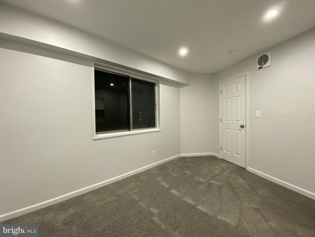 Building Photo - 5340 Holmes Run Pkwy