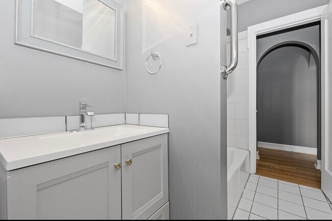 Foto del edificio - 9848 S Walden Pky