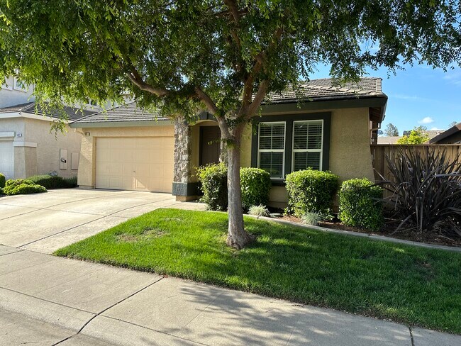 Foto del edificio - 1474 Loon Lake St
