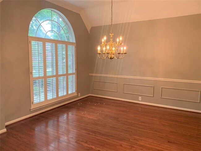 Foto del edificio - 34 Sparklewood Pl