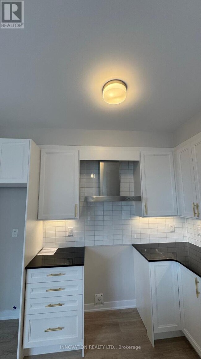 Building Photo - 14 Pumice Pl