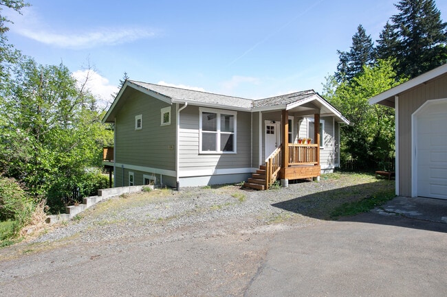 Building Photo - 115 N 34th St