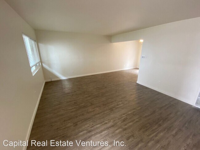 Building Photo - 753-763 Sapphire St