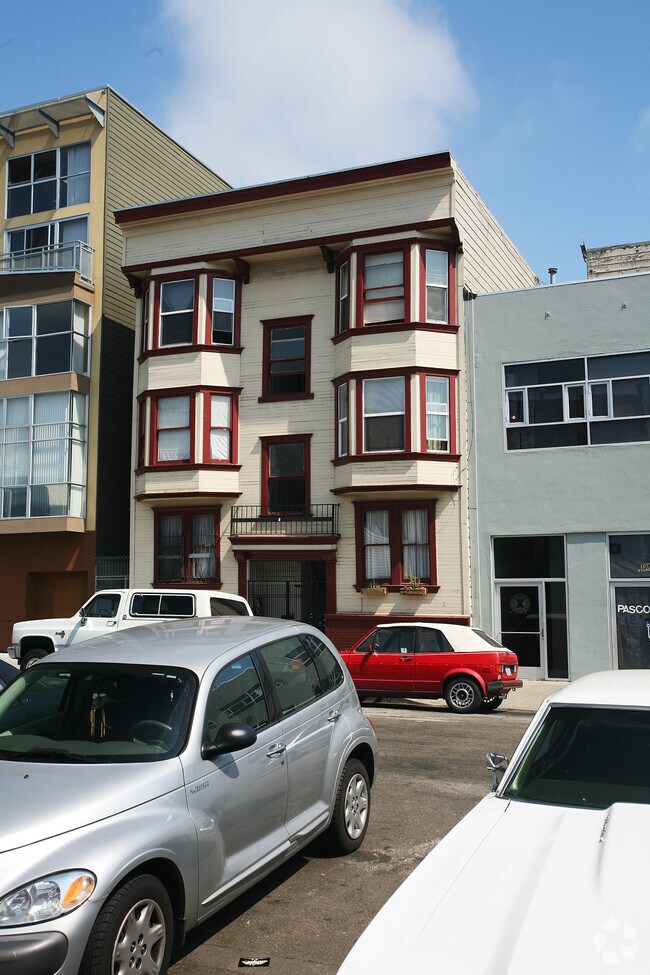 Building Photo - 181-191 Russ St